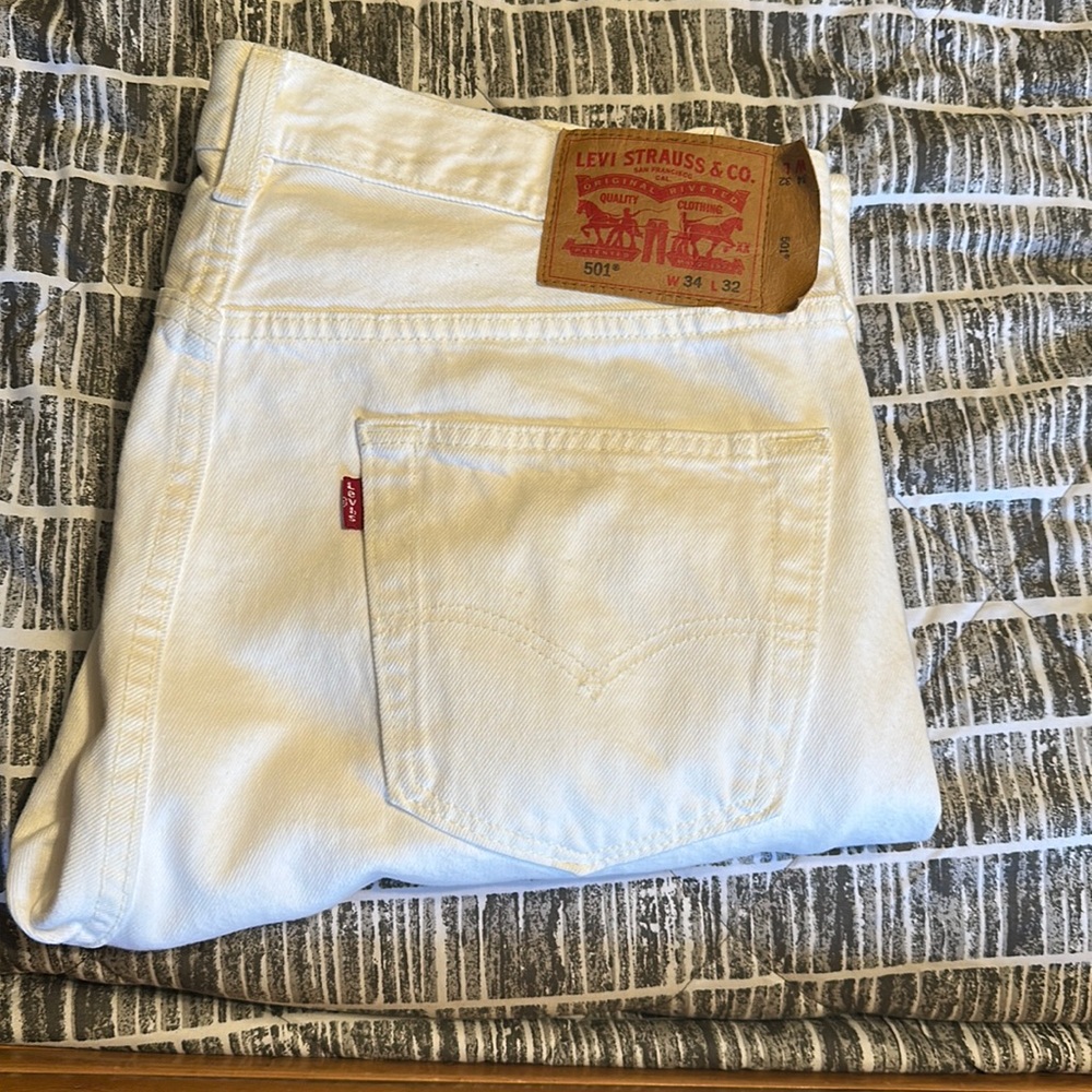Levi’s men’s white 501 jeans 34 x 32